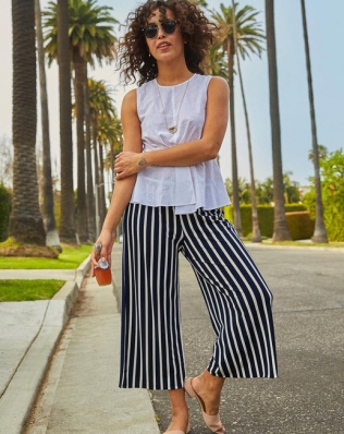 Fo Porter
Photo: Coliena Rentmeester 
For: Banana Republic Factory Summer 2018 Campaign

