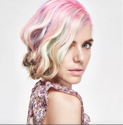 Chantal Jones
Photo: Damon Baker
For: L'Oreal Professional 2017 Colorful Hair Campaign
