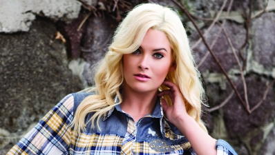 Whitney Thompson
For: Sedna Giyim, 2013 Spring/Summer Catalogue
