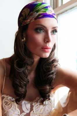 Yoanna House
Photo: King Paul
For: The Snob Boutique Vintage Look-Book
