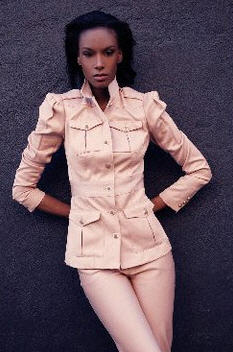 Teyona Anderson
Photo: Manny Roman
For: M.O.D Magazine, March 2011
