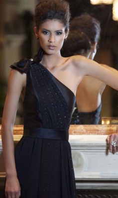 Jaslene Gonzalez
For: Celestino Couture
