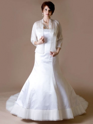 Anna Bradfield
For: Lila Couture Bridal Gowns
