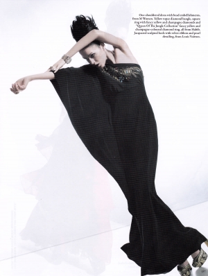 Jaslene Gonzalez
Photo: Steve Koh
For: Style Magazine Malaysia
