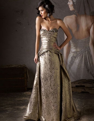 Jaslene Gonzalez
For: Mac Duggal Couture
