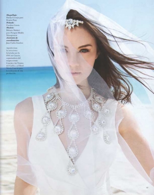 Brittany Markert
Photo: Oscar GonzÃ¡lez
For: InFashion Novias Magazine, Year 5, Number 1
