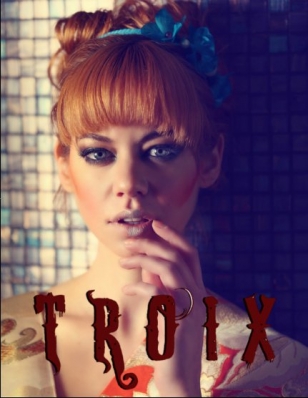 Analeigh Tipton
Photo: Lesley Bryce
For: Troix Magazine, February 2011
