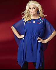 Whitney Thompson
For: Simply Be UK
