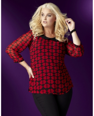 Whitney Thompson
For: Simply Be UK
