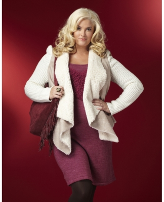 Whitney Thompson
For: Simply Be UK
