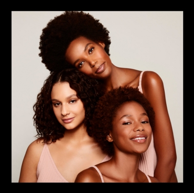 Raelia Lewis
Photo: Lara Callahan
For: bareMinerals
