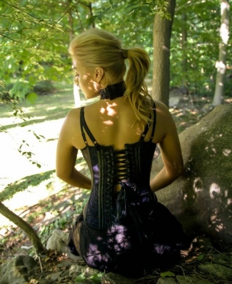 Khrystyana Kazakova
Photo: Theresa Blau Kursman
For: Sarah Davis Couture Garden Party Intimates
