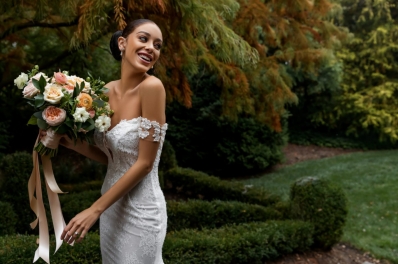 Gabrielle Kniery
Photo: Amy Anaiz
For: Kleinfeld Bridal 2021 Campaign
