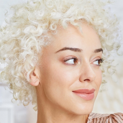 Gabrielle Kniery
For: Living Proof | Restore Repair Hair Mask
