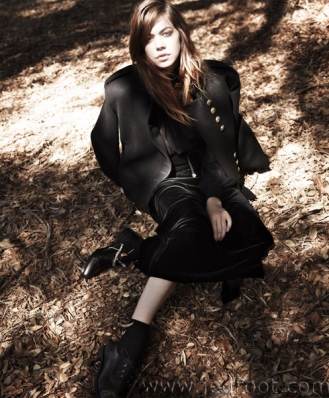 Analeigh Tipton
Photo: Takay
For: InStyle Russia, October 2012
