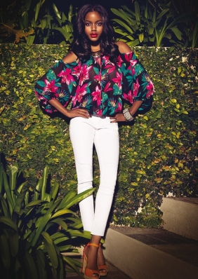 Eboni Davis
For: Truworths, November 2012 Catalog
