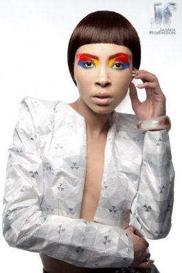 Jasmia Robinson
Photo: Desmond Murray
For: Black Hair Magazine, June/July 2010
