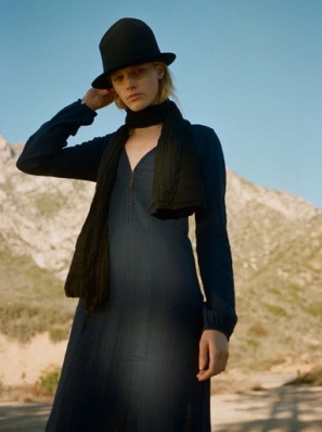 Leila Goldkuhl
Photo: Columbine Goldsmith
For: ANAAK Autumn/Winter 2015 Collection
