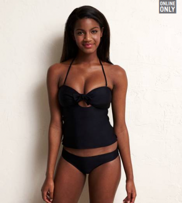 Eboni Davis
For: Aerie
