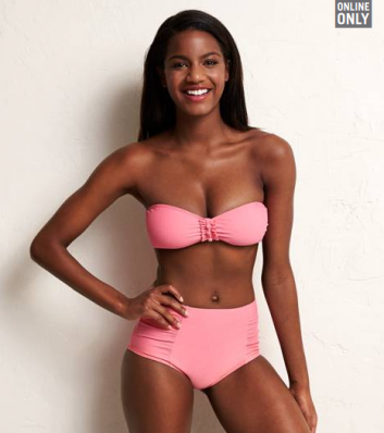 Eboni Davis
For: Aerie
