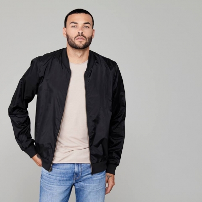 Don Benjamin
For: Bella+Canvas
