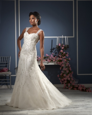 Christian Evans
For: Bonny Bridal Spring 2016 Collection
