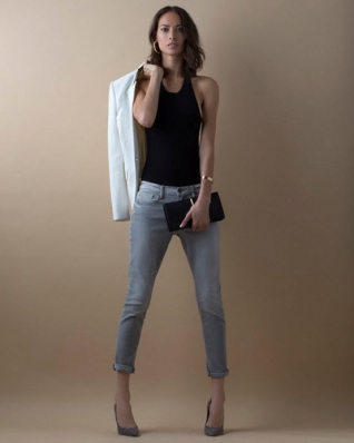 Lisa Jackson
For: Intermix Online
