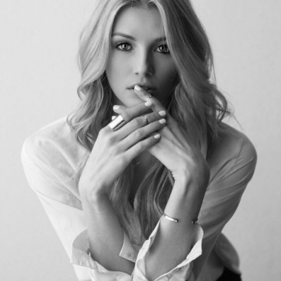 Jourdan Miller
Photo: Eric Parnell
For: Nashelle Jewelry
