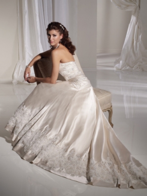 Ann Markley
For: Sophia Tolli 2011 Bridal Collection
