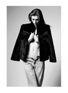 Jourdan Miller
Photo: Tristan Kallas
