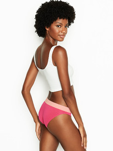 Eboni Davis
For: Victoria's Secret
