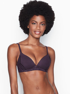 Eboni Davis
For: Victoria's Secret
