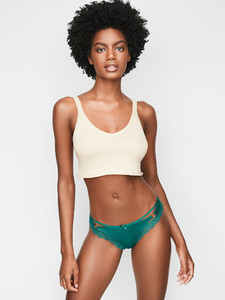 Eboni Davis
For: Victoria's Secret
