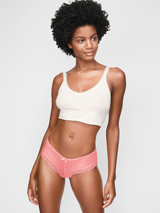 Eboni Davis
For: Victoria's Secret
