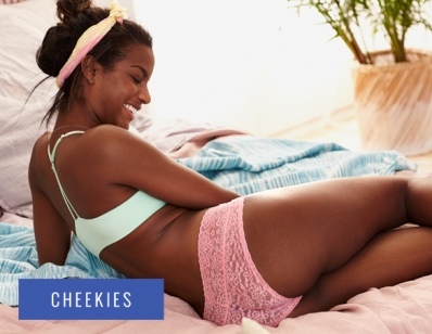 Eboni Davis
For: Aerie | American Eagle Outfitters
