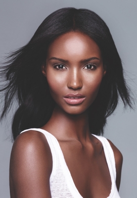 Fatima Siad
Photo: Nicole Bentley
For: Becca Cosmetics, 2015 Campaign
