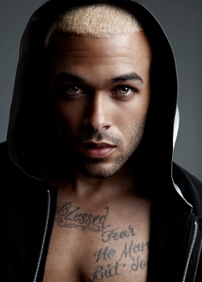 Don Benjamin
For: The Fashionisto | JAGNE Designs
Photo: Viktorija Pashuta
