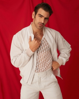 Nyle DiMarco
Photo: Aingeru Zorita
For: L'Officiel USA Digital Issue, January 2019
