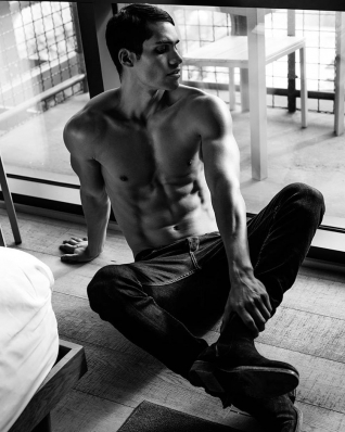 Marvin Cortes
Photo: Wong Sim
For: Desnudo Magazine, Issue 4
