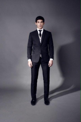 Stefano Churchill
For: "Cocoy Lizaso Groomswear 2016"
